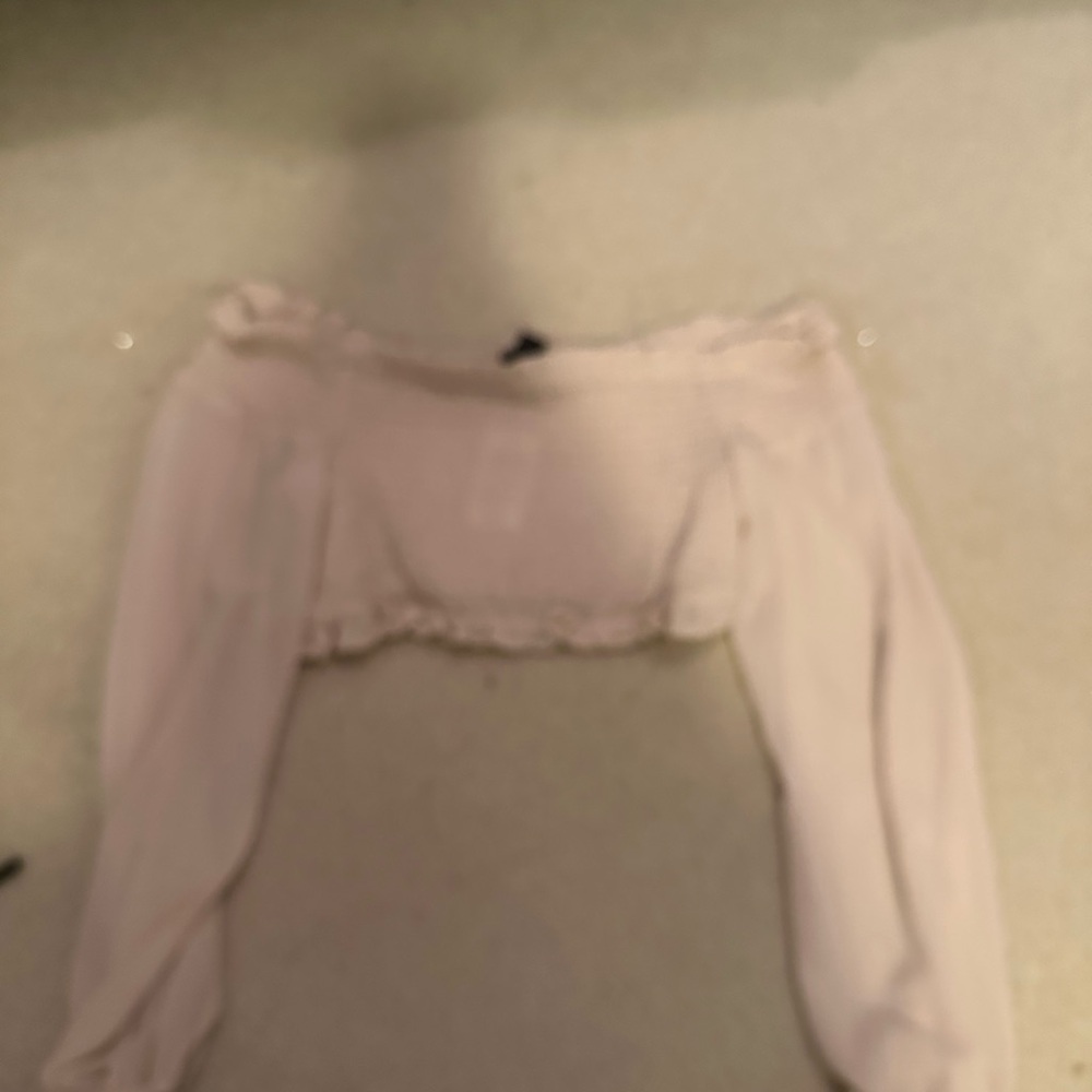 Windsor Cream Off-Shoulder Crop Top